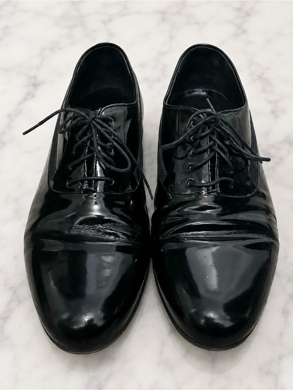 Mezlan sleek black